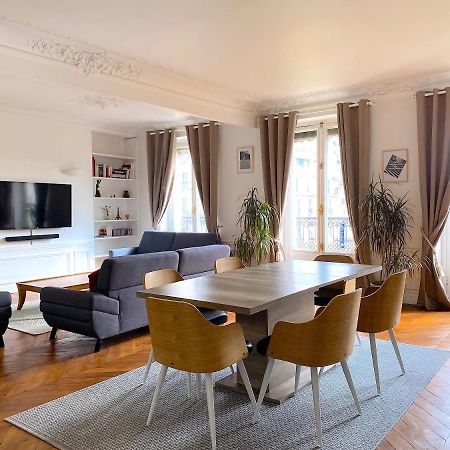 Апартаменты Marvellous Sunbathed 3Br At The Heart Of Париж Экстерьер фото